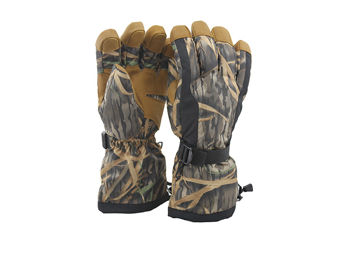 Insulated Hunting Gloves, Woodland Camo